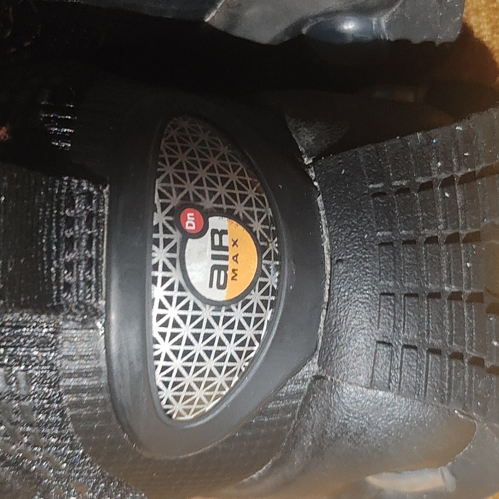 Nike Black Mesh Sneakers - Picture 8 of 12